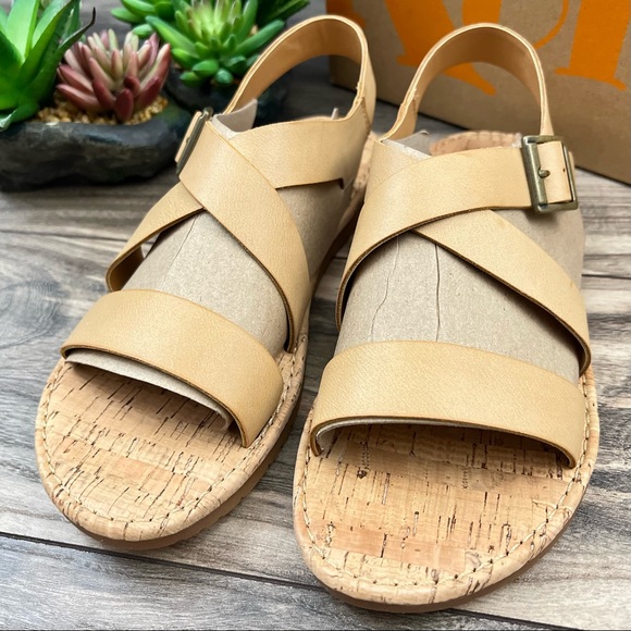 NIB Korks By Kork Ease Justicia Strappy Flat Sandal Natural PU - Picture 3 of 12